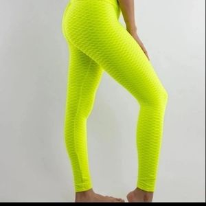 Scrunch Booty Contouring Leggings